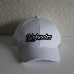 Snap-back Hat white ‘Blokaadaa’